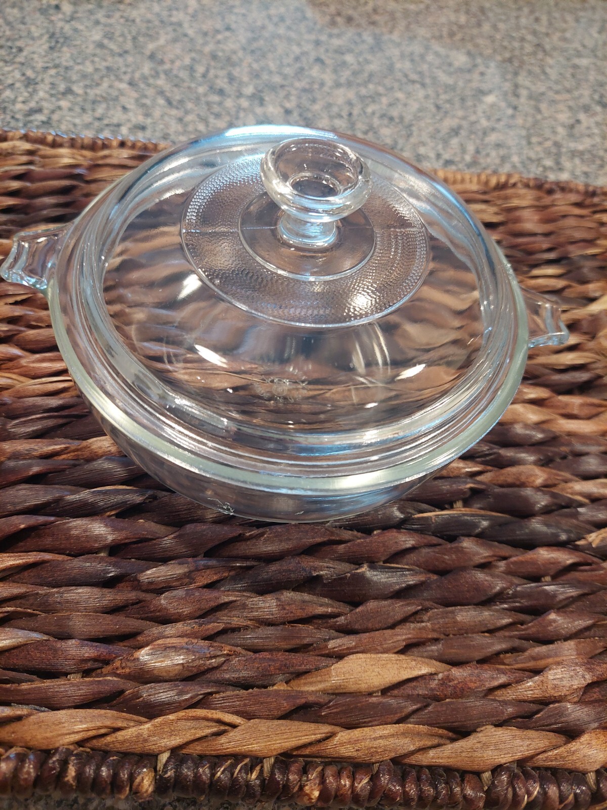 PYREX Dish With Lid. 7\