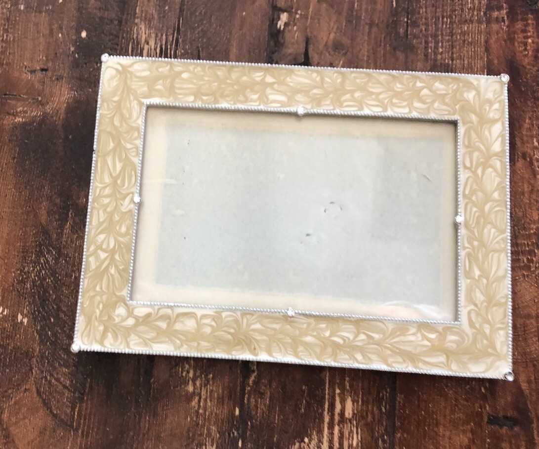 Simply Shabby Chic Enamel Rhinestones Metal Picture Frame, 4x6 In Photo