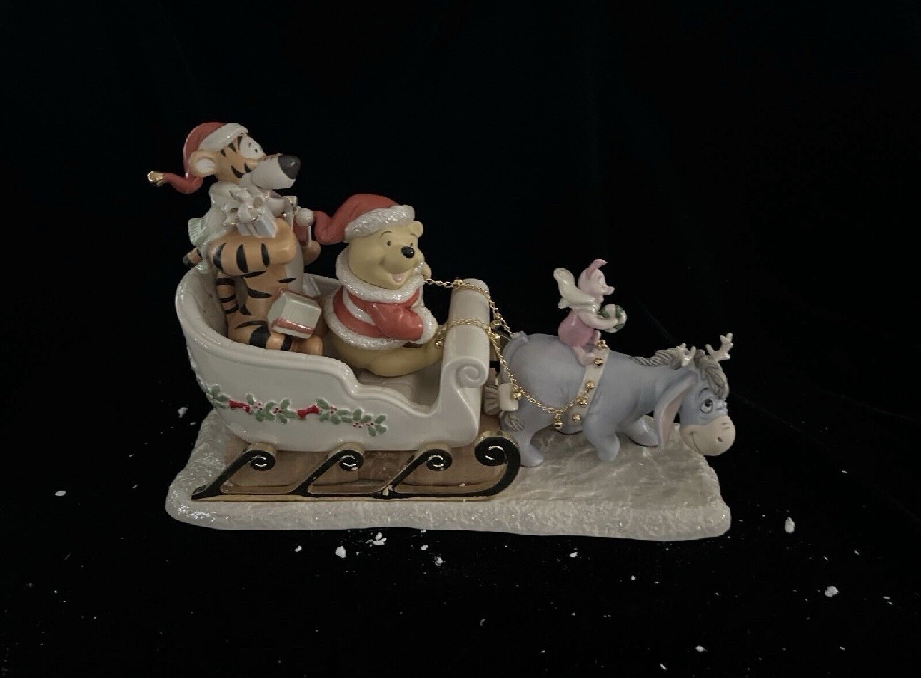 Lenox China Walt Disney Showcase A Sleigh Ride Together With Pooh Large NEW
