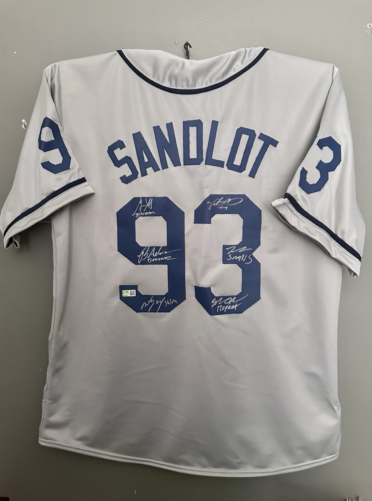 The SANDLOT Cast AUTOGRAPHED SIGNED Baseball Jersey 6 Signatures Total Sports