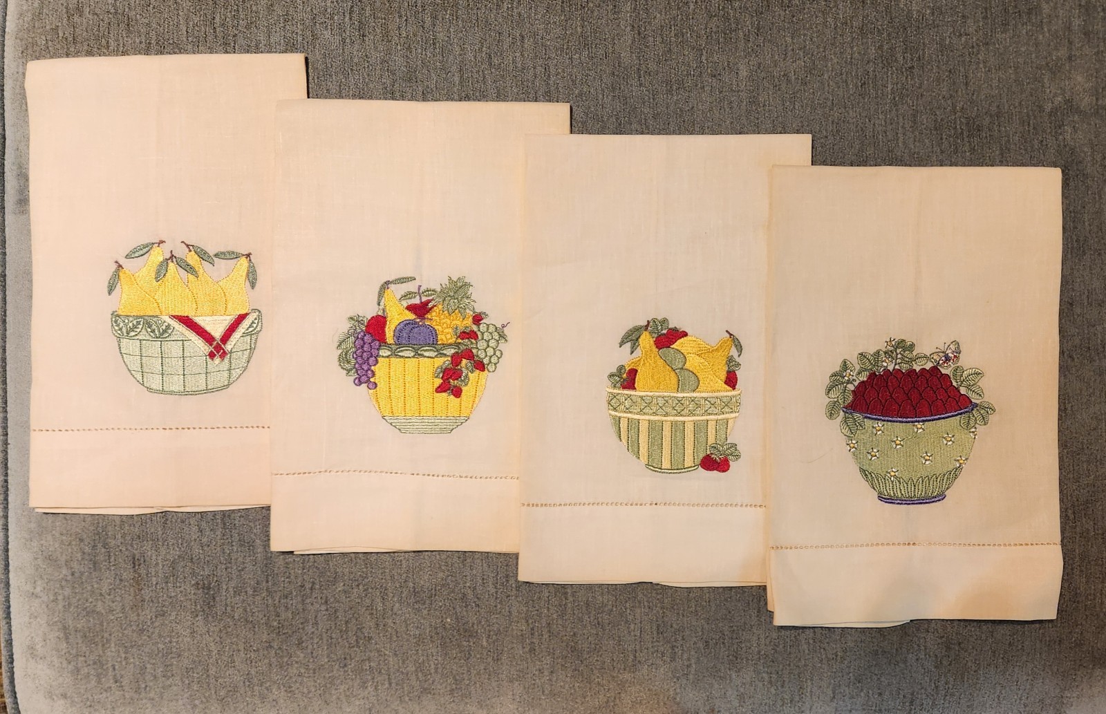 4 vintage embroidered tea guest towel fruit motif NEW condition cotton ramie