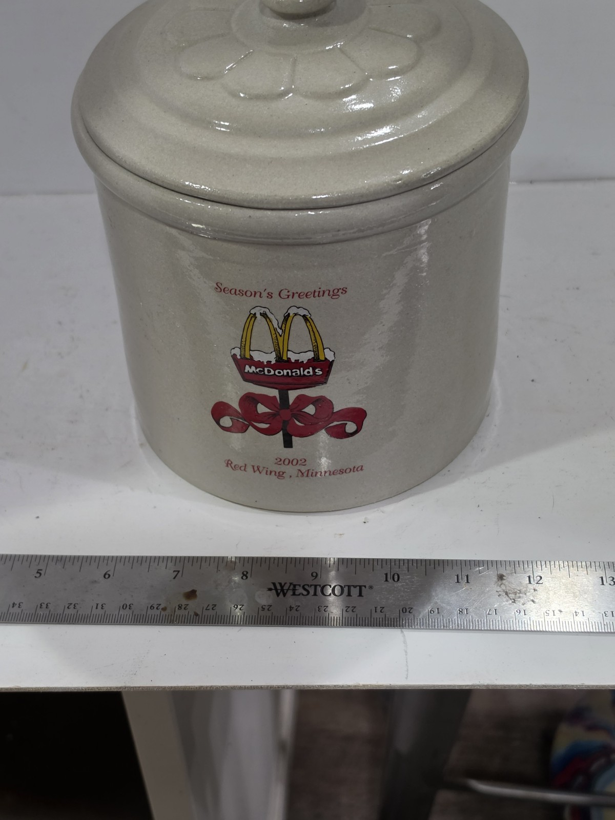 VTG 2002 Red Wing Stoneware McDonald\'s Season\'s Greetings Crock Lidded #149/225