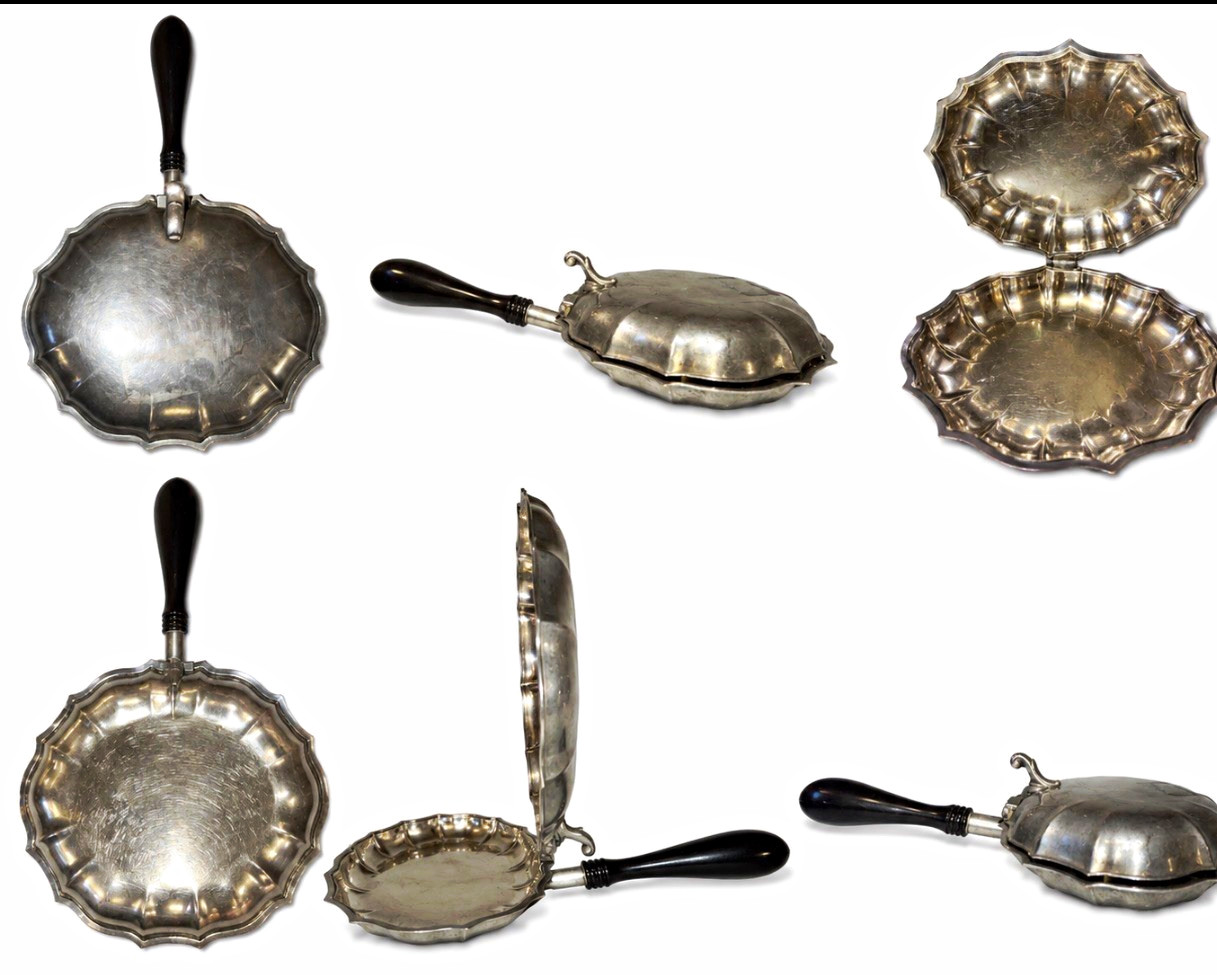 Vintage International Silver Co Chippendale 6323 Silverplate Silent Butler Crumb