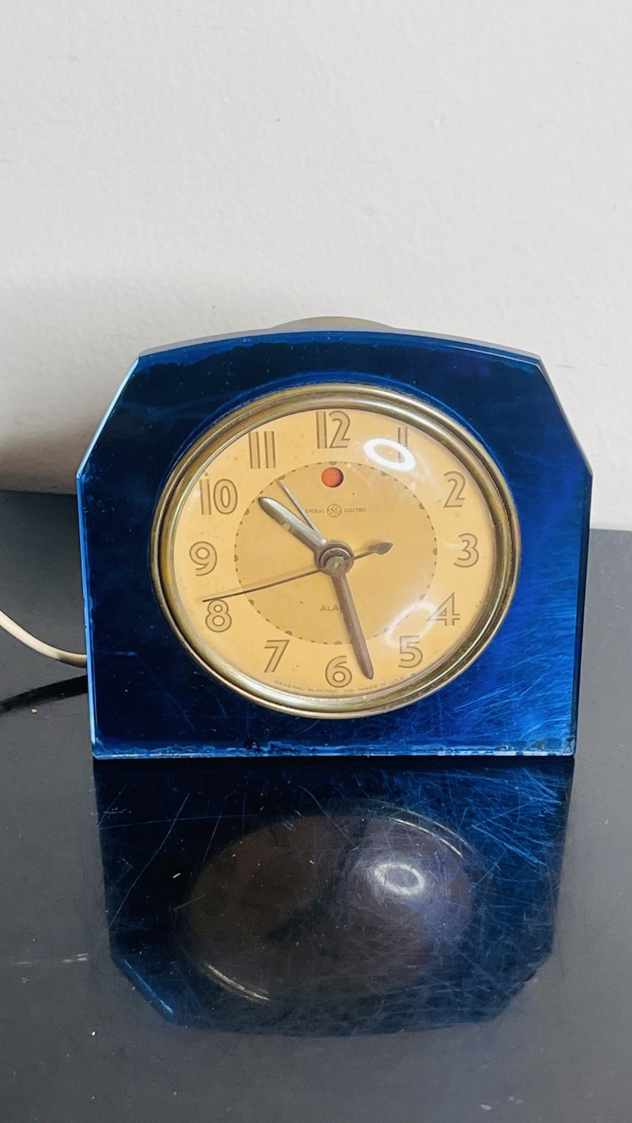 Vintage GE Cobalt Blue Mirror Art Deco Electric Clock Model 7H102