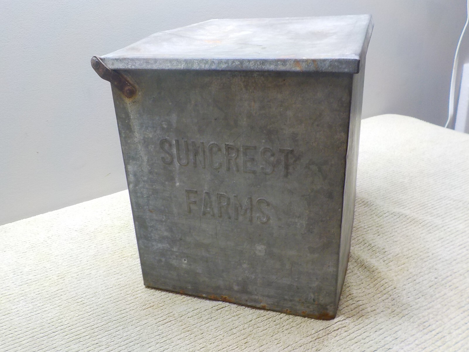 Vintage Galvanized Insulated Front Porch Metal Milk Man Box SUNCREST FARMS