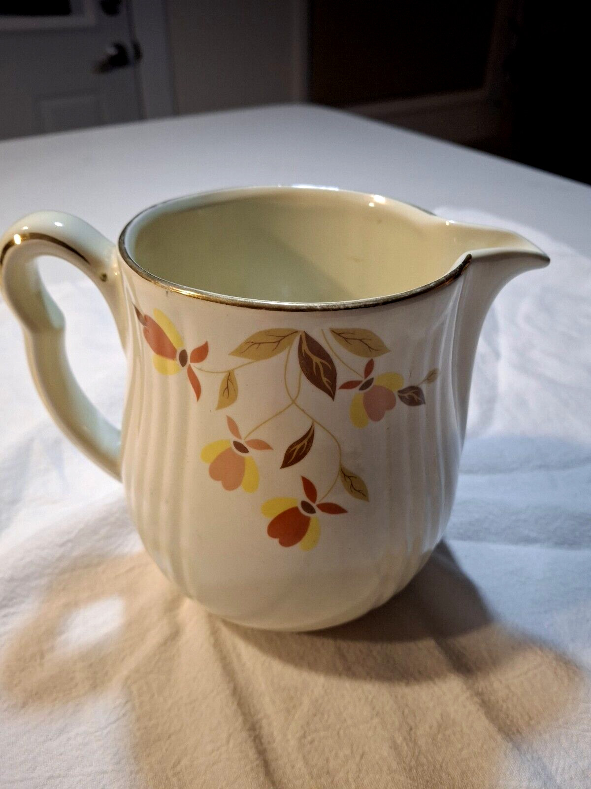 Vintage Hall Jewel Tea Autumn Leaf 5 3/4\