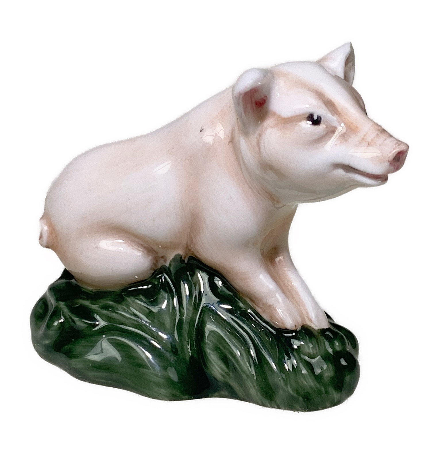 Pig Royal Doulton 2652 England Porcelain Figurine Piglet H2”x 2.25”x 1.25”