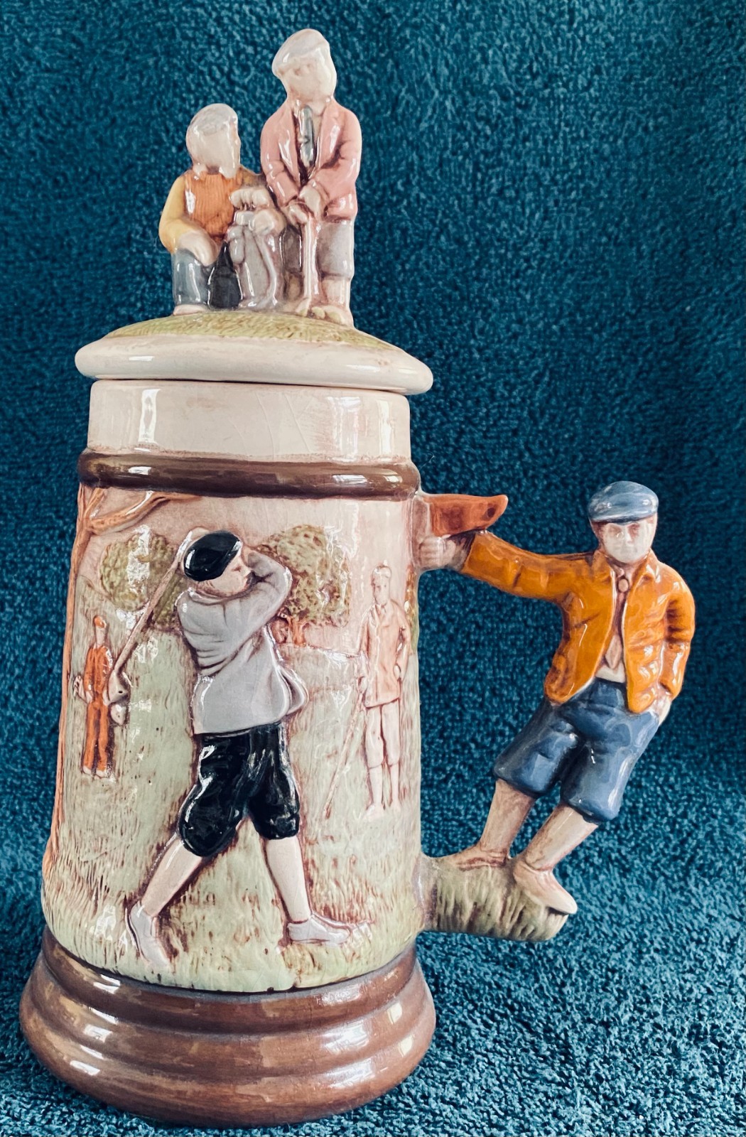 VINTAGE LARGE BEERSTEIN WITH 3D PLAYERS WITH LID IVORY HANDPAINTED 10.5\