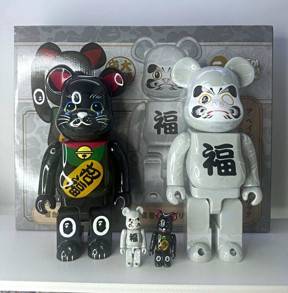 Medicom Toy BE@RBRICK A Bathing Ape Maneki-neko & Daruma 4pc Set Box