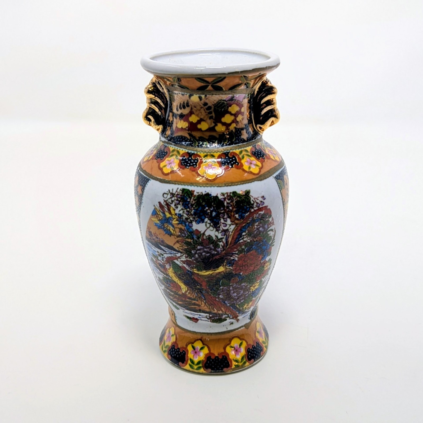 Royal Satsuma Style Porcelain Vase.  Hand Painted Japanese 5 Inches Tall 
