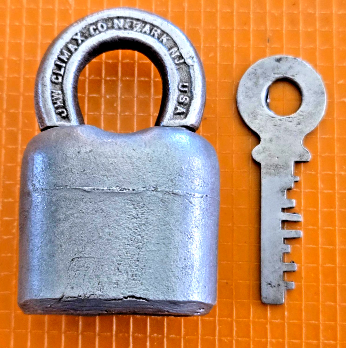 Vintage JHW Climax Padlock Lock Newark NJ USA W/Key