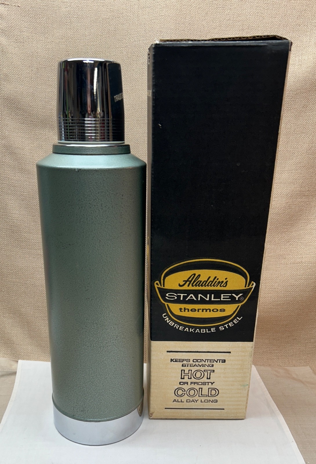 Vintage Aladdin\'s Stanley 2-Quart Thermos \