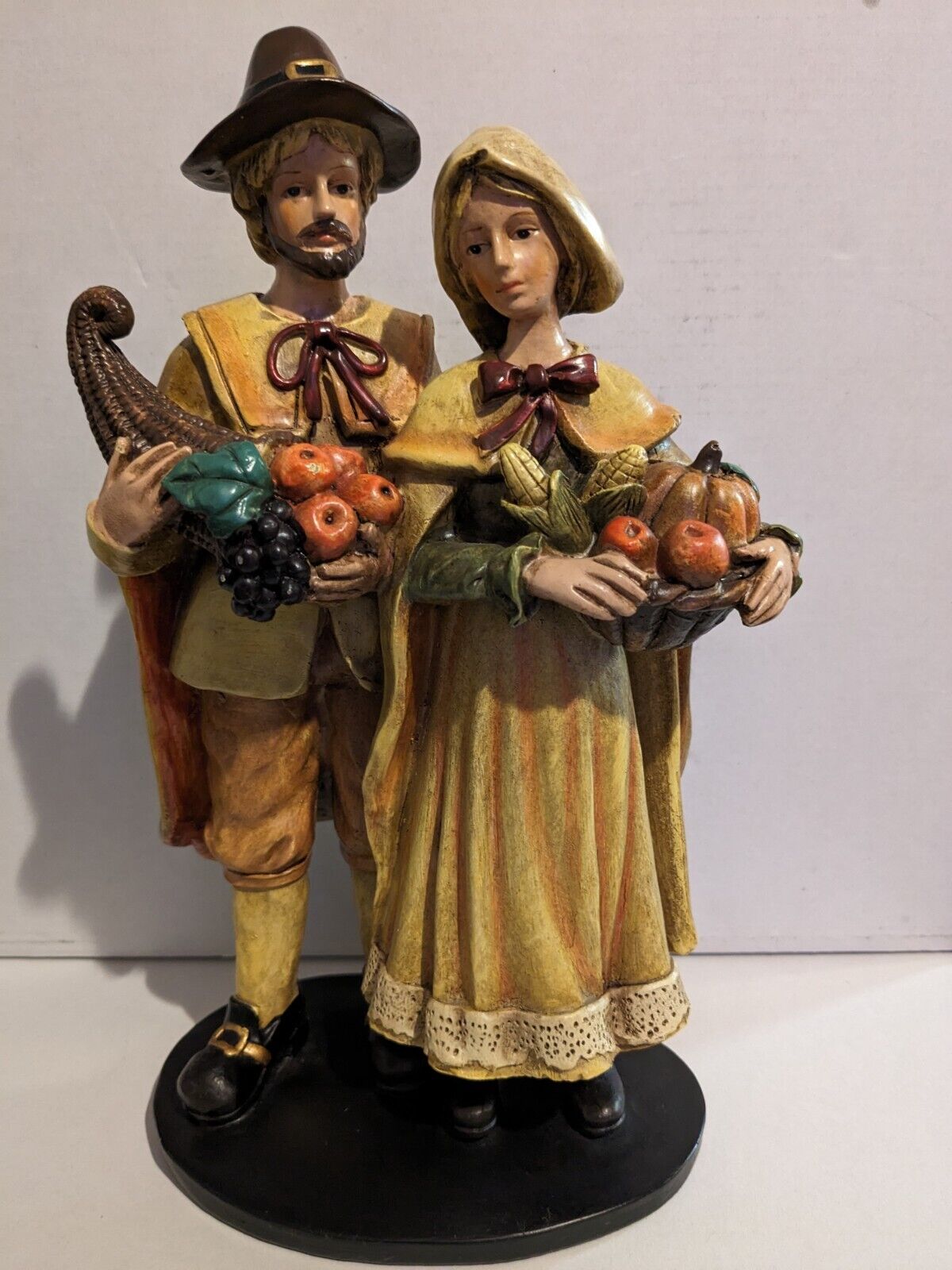 Vintage Pilgrim Couple holding Fruit Baskets