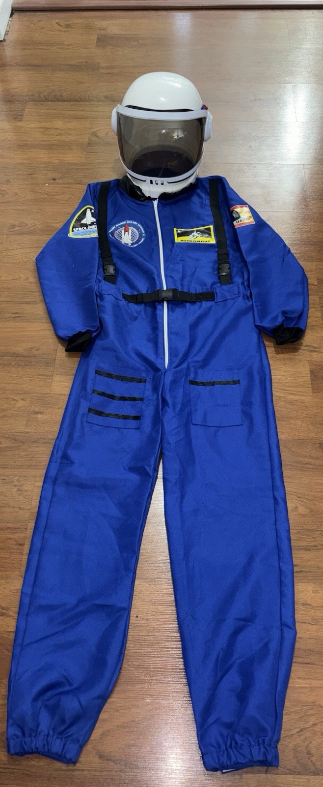2021 Joyin NASA Astronaut Helmet & Jumpsuit Costume Size XS Teen 55” Tall US55