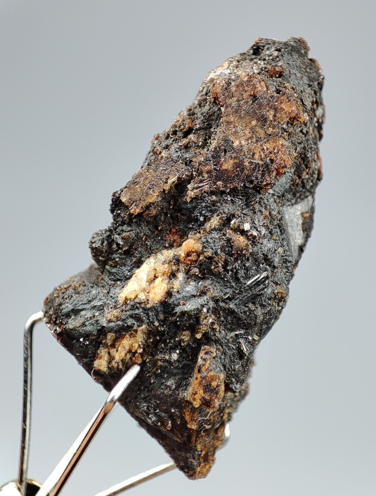 15-CT Extremely Rare Genthelvite-Helvine Crystal with nice formation - Zagi Mnts