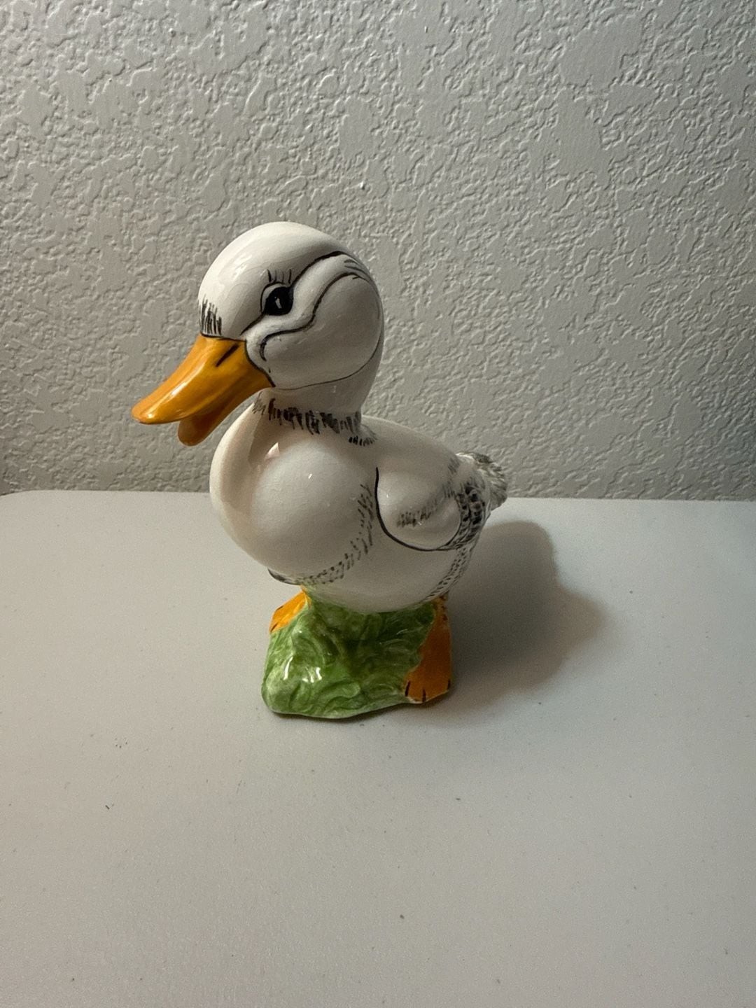 Vintage Arnel\'s Ceramic Duck Figurine By Dele