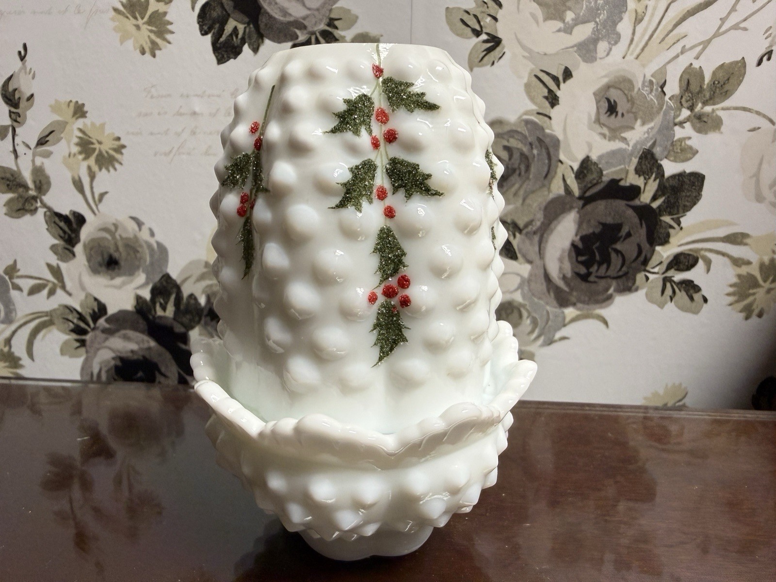 FENTON MILK FAIRY LAMP CHRISTMAS HOLLY GLASS DESIGNER SIGNED FENTON MILK FAIRY LAMP CHRISTMAS HOLLY GLASS DESIGNER SIGNED