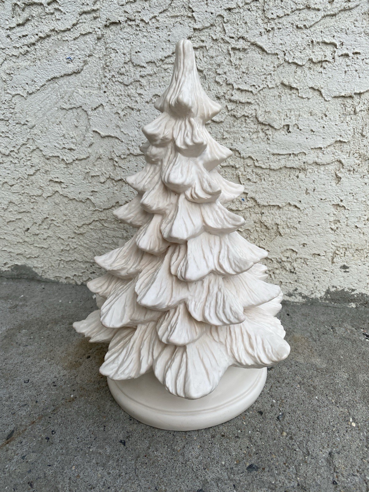 Vintage 1992 Cadillac Cream White Molded Plastic Christmas Tree Figure 14