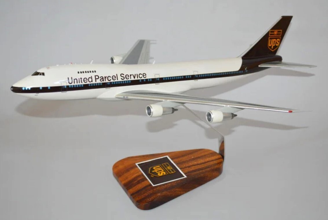 UPS United Parcel Service Boeing 747-200F Desk Top Jet 1/144 Model SC Airplane