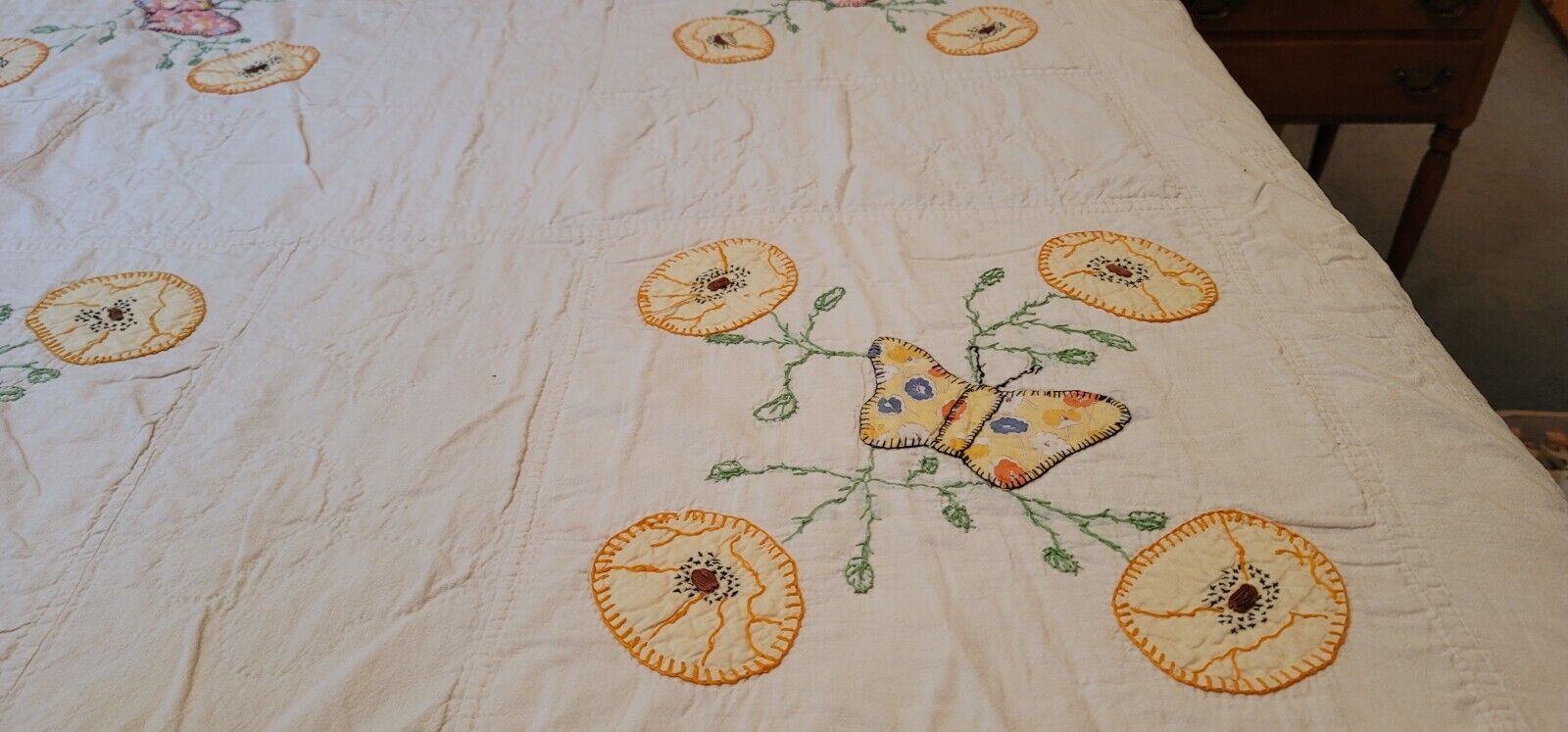 Vintage Hand Sewn Floral Feed Sack Applique  Embroidery BUTTERFLY Quilt FULL