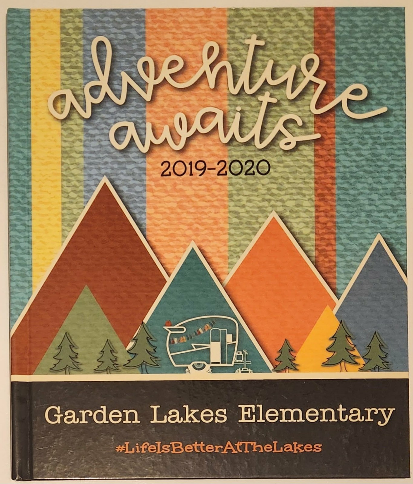 2020 Garden Lakes Elementary School Yearbook (Rome, Georgia)