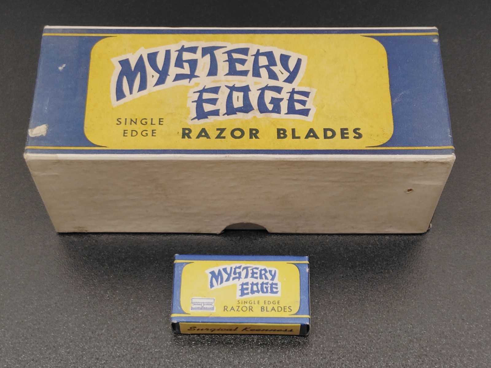 Vintage Mystery Edge Razor Blades In Box Made In USA - NOS - Stored MANY Years