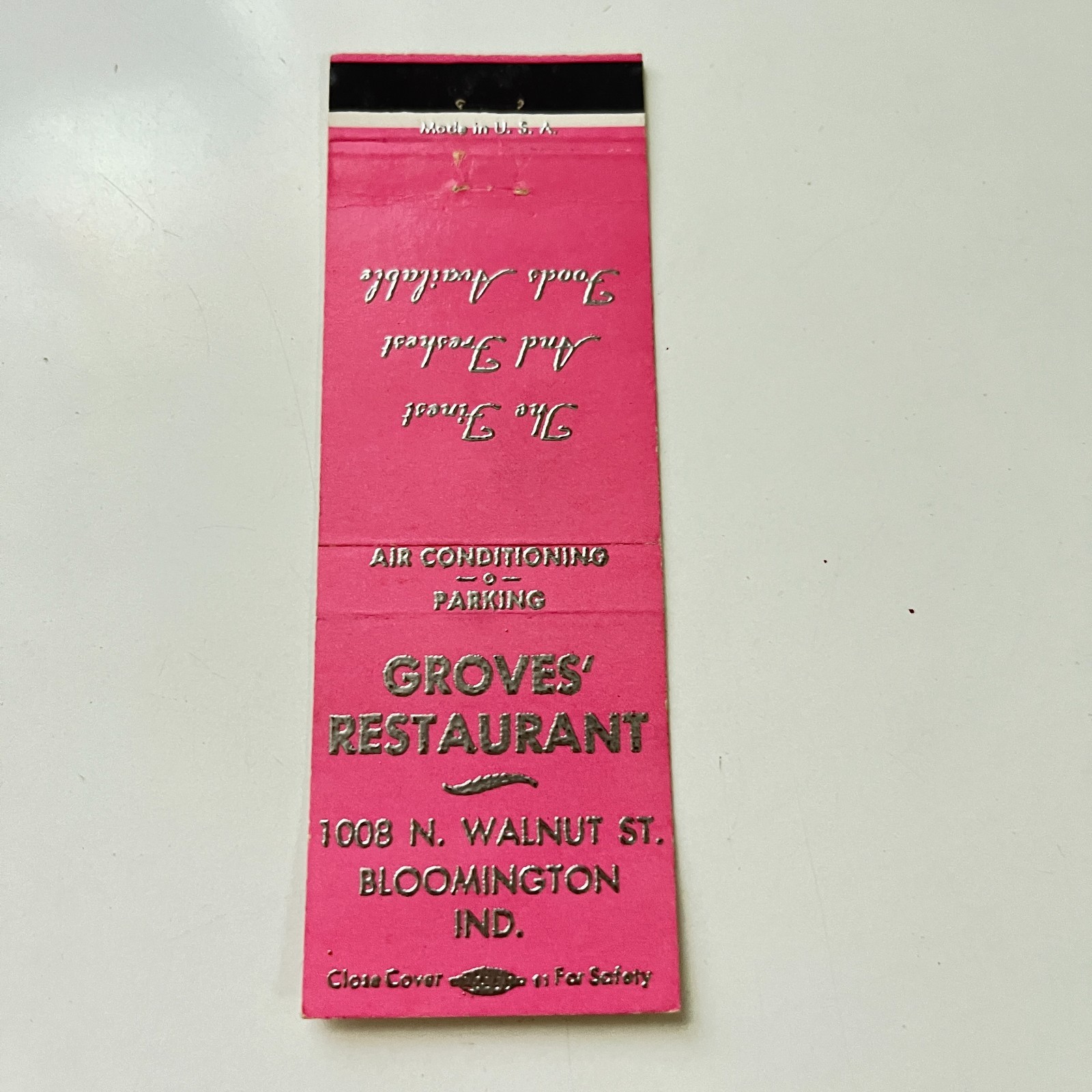 Groves\' Restaurant N Walnut St Bloomington IN Vintage Matchbook Cover 4MB102-5