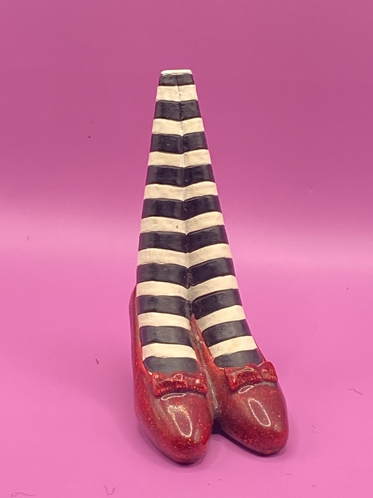 Doorstop Wizard of Oz Wicked Witch Legs Paperweight Westland 1842 Ruby Slippers