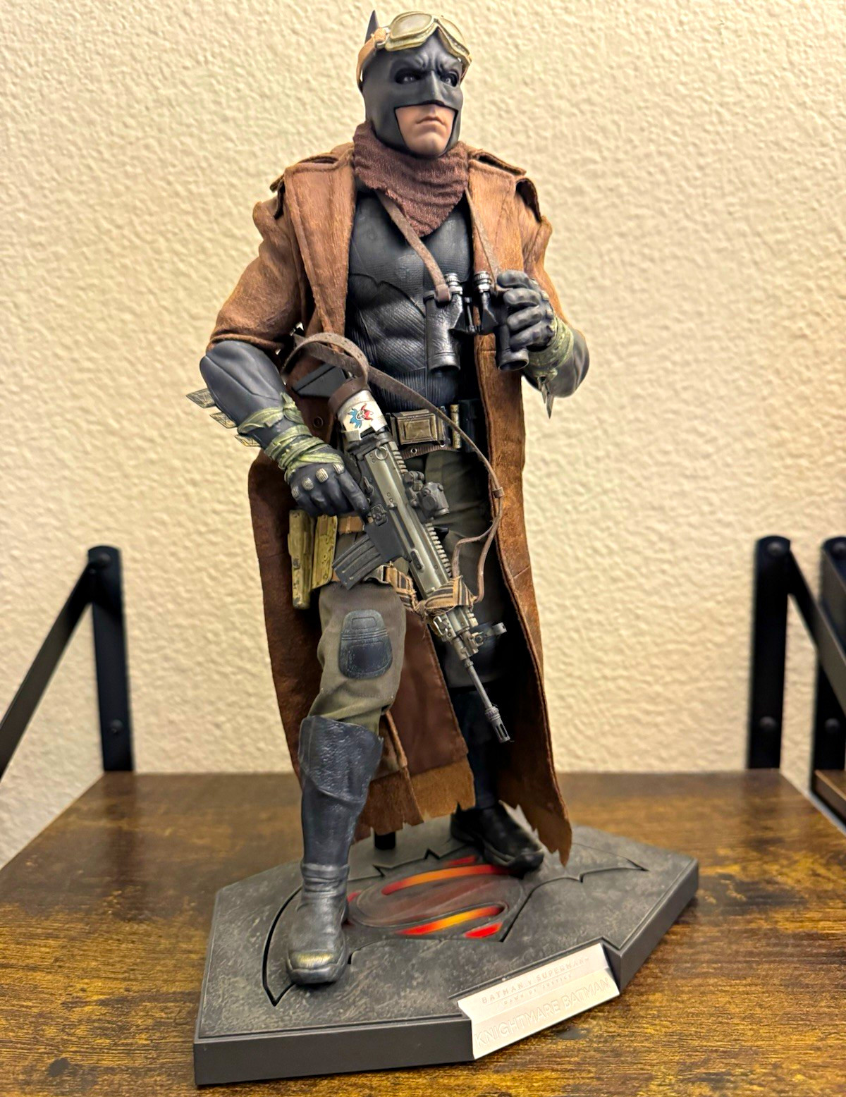 Hot Toys Knightmare Batman MMS372 1/6 Figure Batman v Superman Exclusive MMS372