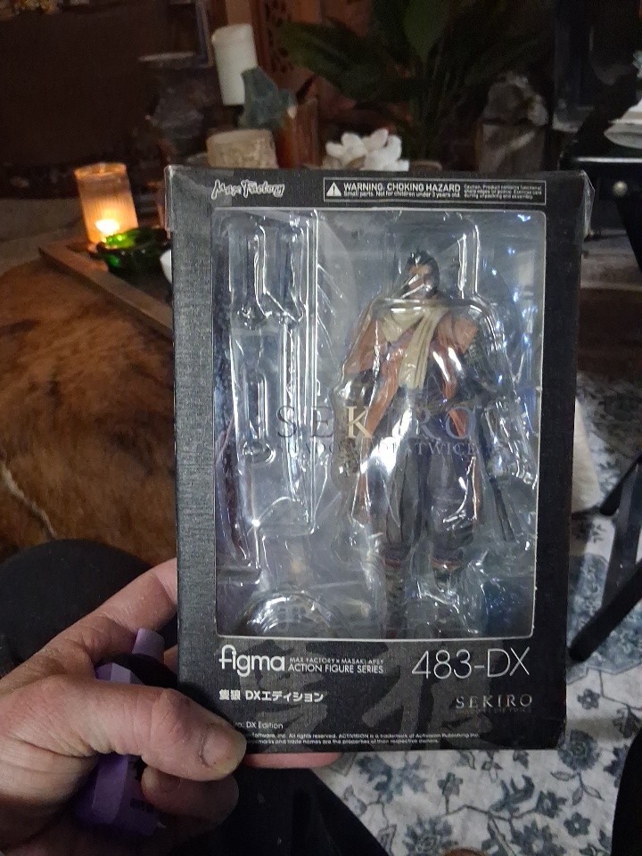 Sekiro DX Edition Sekiro: Shadows Die Twice figma No.483-DX Action Figure Sekiro DX Edition Sekiro: Shadows Die Twice figma No.483-DX Action Figure