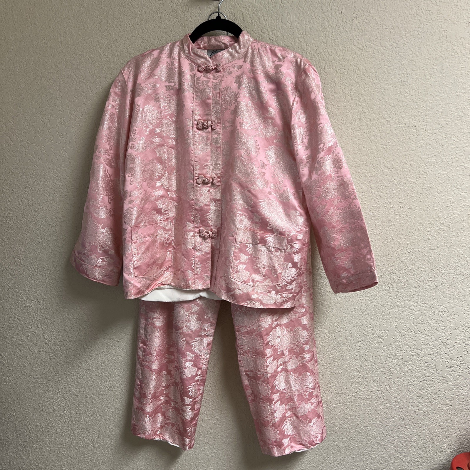Vintage Couturiere Japanese Handmade Kimono Pink Delicate Embroidery