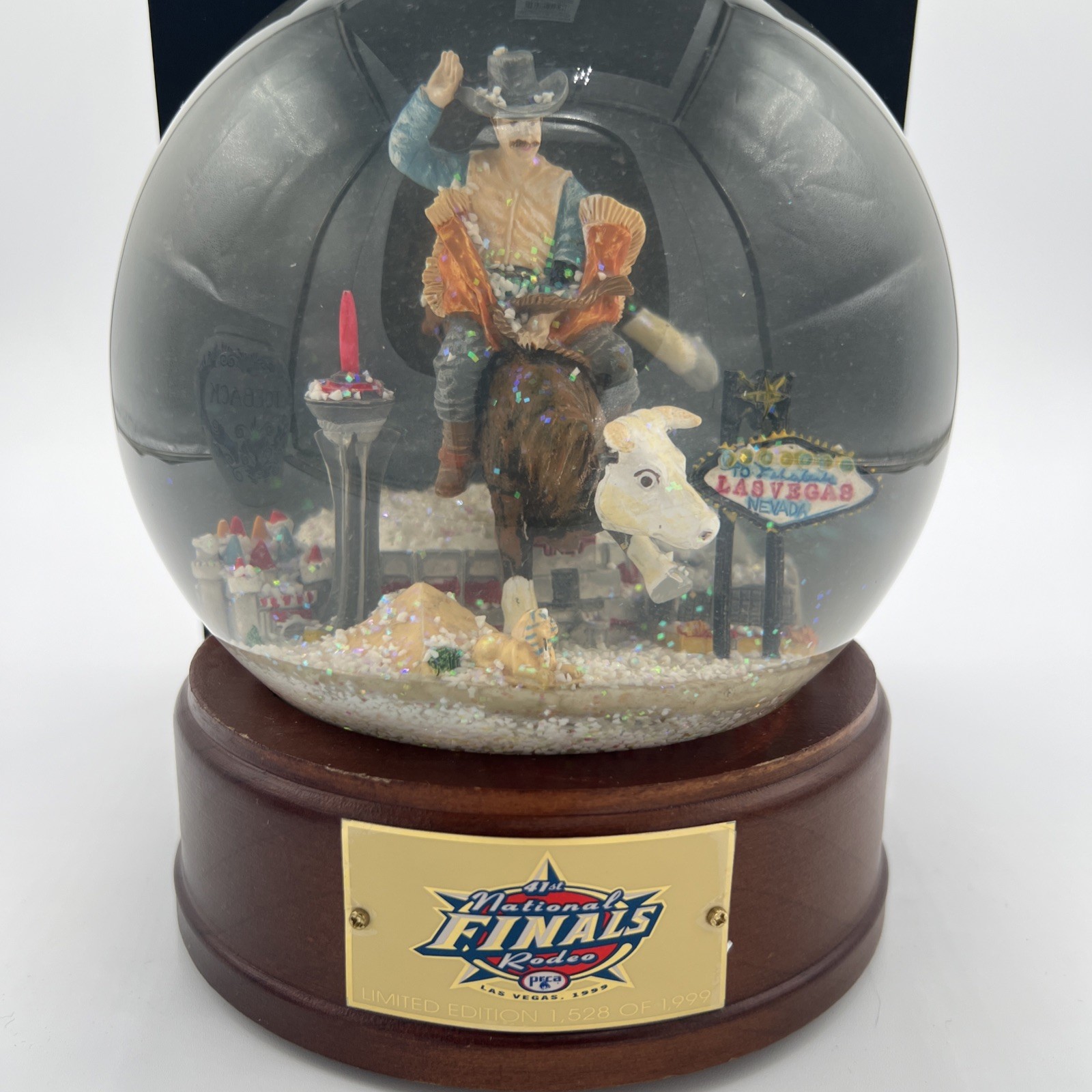 1999 PRCA NFR Las Vegas SnowGlobe Bull Rider Limited Edition 1528/1999 Non Music