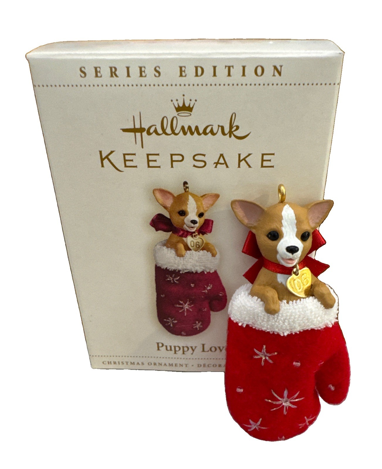 NIB 2006 Puppy Love 16th in the Series Hallmark Keepsake Ornament CHIHUAHAH
