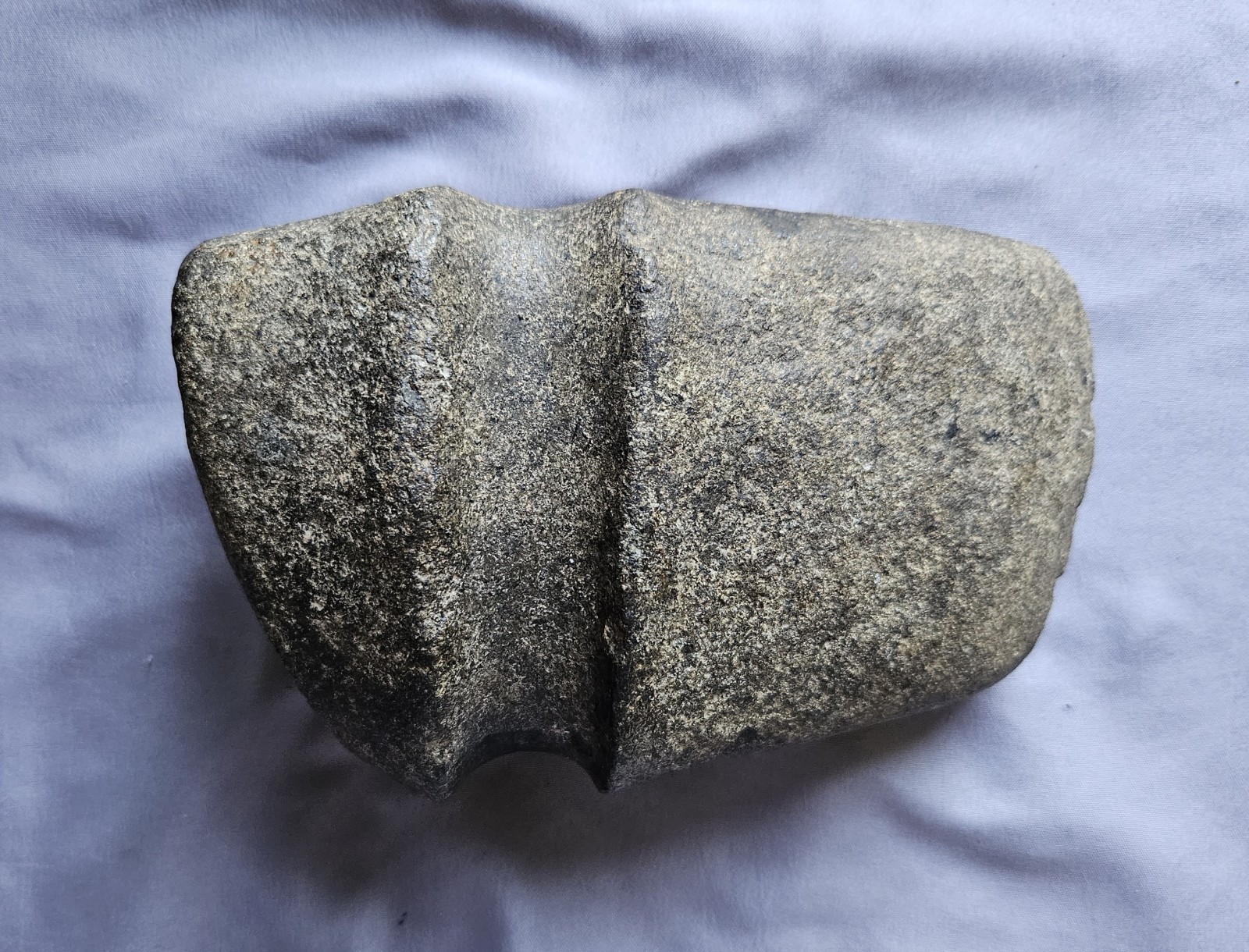 HEAVY STONE AXE HEAD FULL GROOVE 7 INCHES ARTIFACT HEAVY STONE AXE HEAD FULL GROOVE 7 INCHES ARTIFACT
