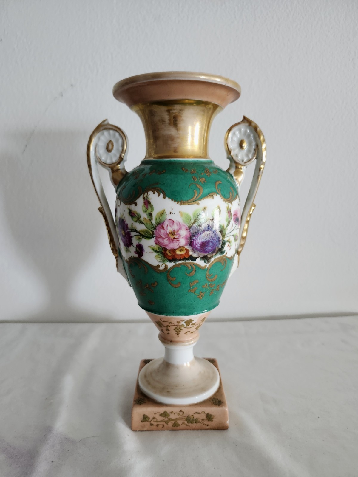 Antique OLD PARIS Floral Bouquet 19th c Porcelain Urn Vase scroll Handles Nice