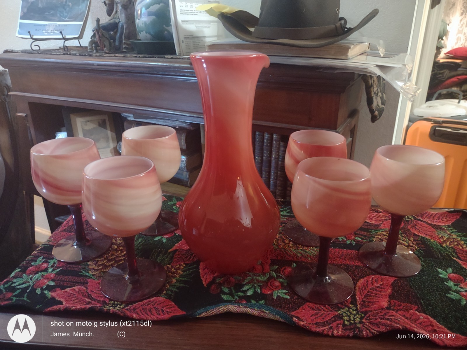Maslach Hand Blown Wine Glass Set With Pitcher Maslach Hand Blown Wine Glass Set With Pitcher