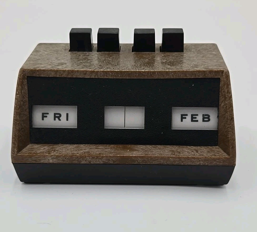 Vintage Perpetual Desk Calendar Faux Wood Day Date Month Mid Century Decor