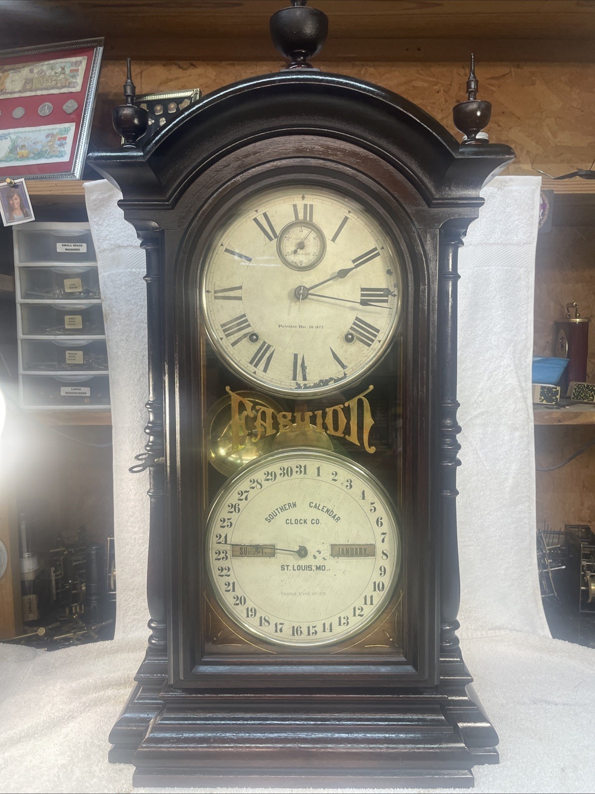 Antique Seth Thomas/Southern Calendar Clock Co- St. Louis Mo. Fashion No.4 Model Antique Seth Thomas/Southern Calendar Clock Co- St. Louis Mo. Fashion No.4 Model