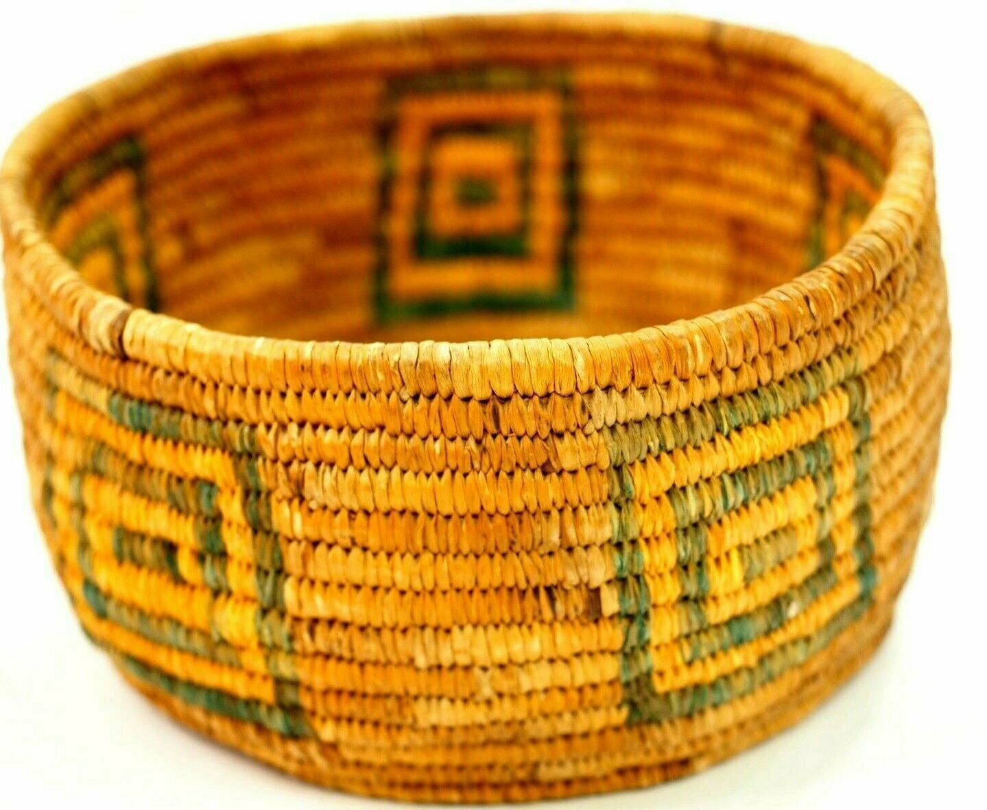 Vintage Tohono O\'odham Papago Yucca and Bear Grass 23 Coil Basket 7\