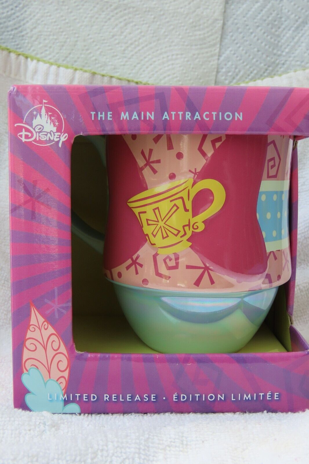 Disney\'s Alice in Wonderland Mad Tea Party Mug MMMA 3/12 Limited Release MIB
