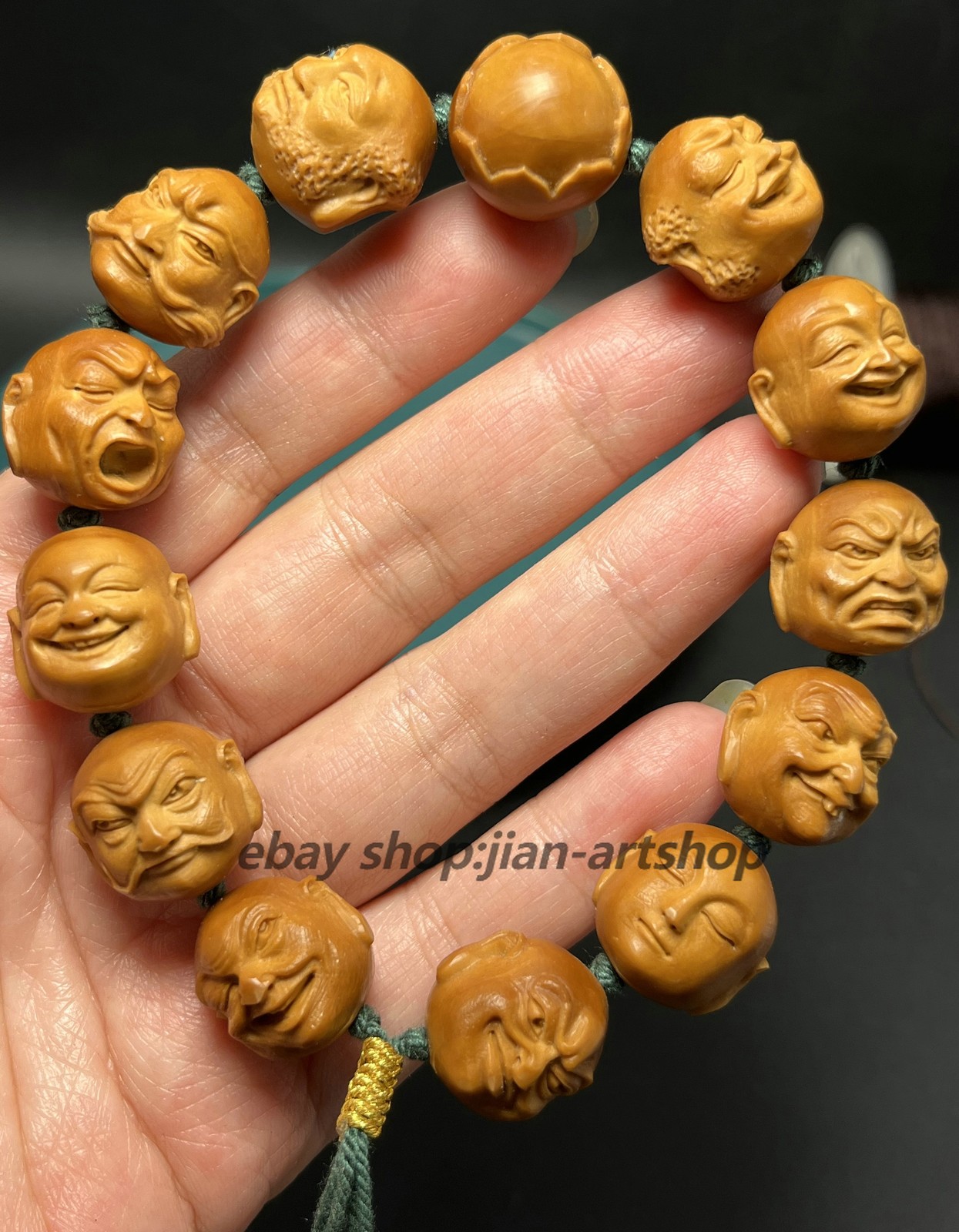 China Olive Dentoliva Hand-Carved Premium Round Crystal Nut \