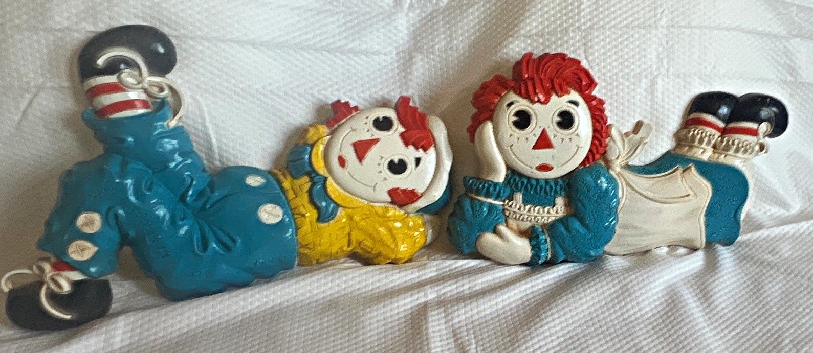 Vintage SYROCO 1977 Raggedy Ann & Andy Wall Mountable Figurine, Painted Plastic