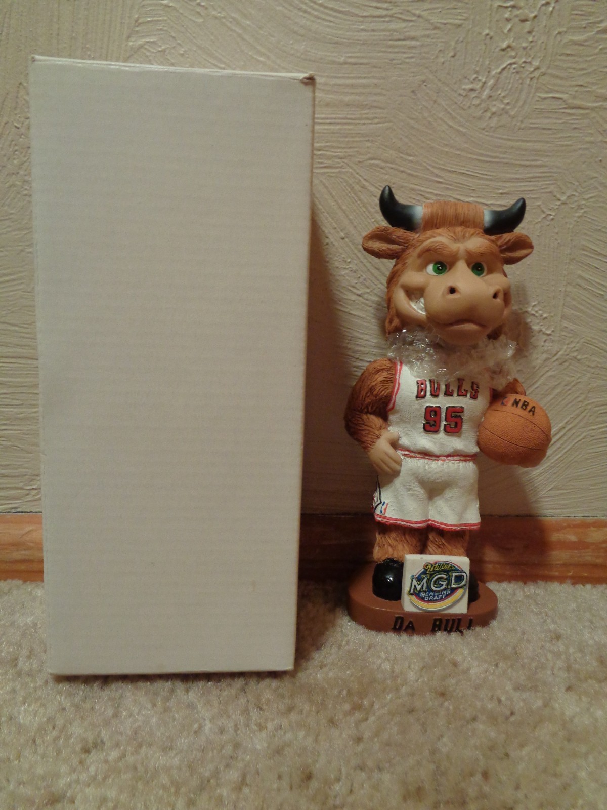 NIB Chicago Bulls Benny Da Bull Mascot Bobblehead (1995) Bobble Dobbles (CHINA)