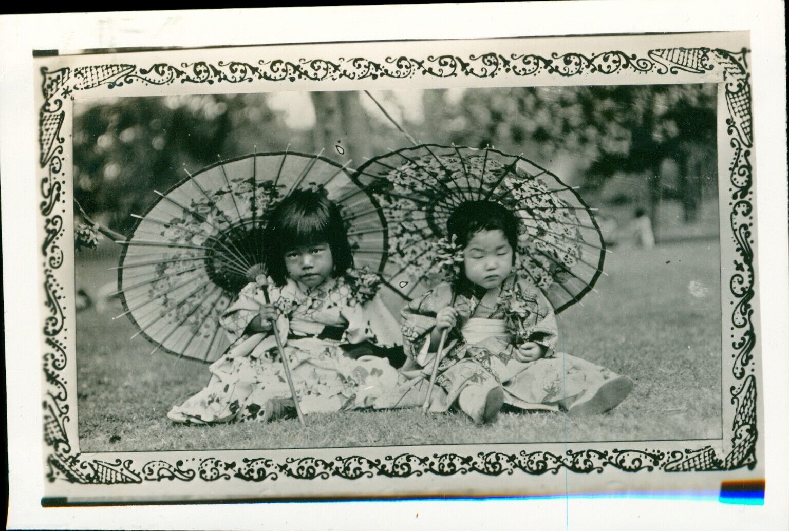 1930's  two kids Honolulu Hawaii Photo
