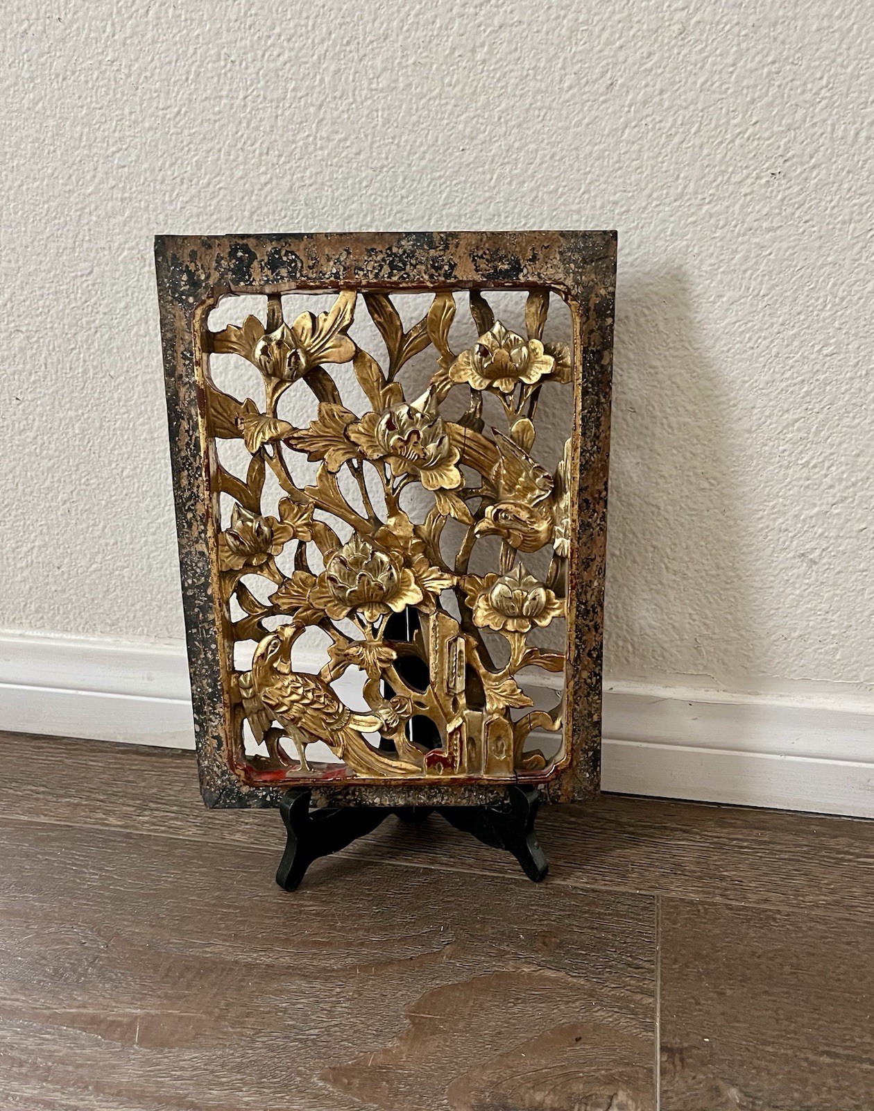 Vintage Chinese Handcarved Gilded Wood Wall Panel Design Of Birds And Flowers