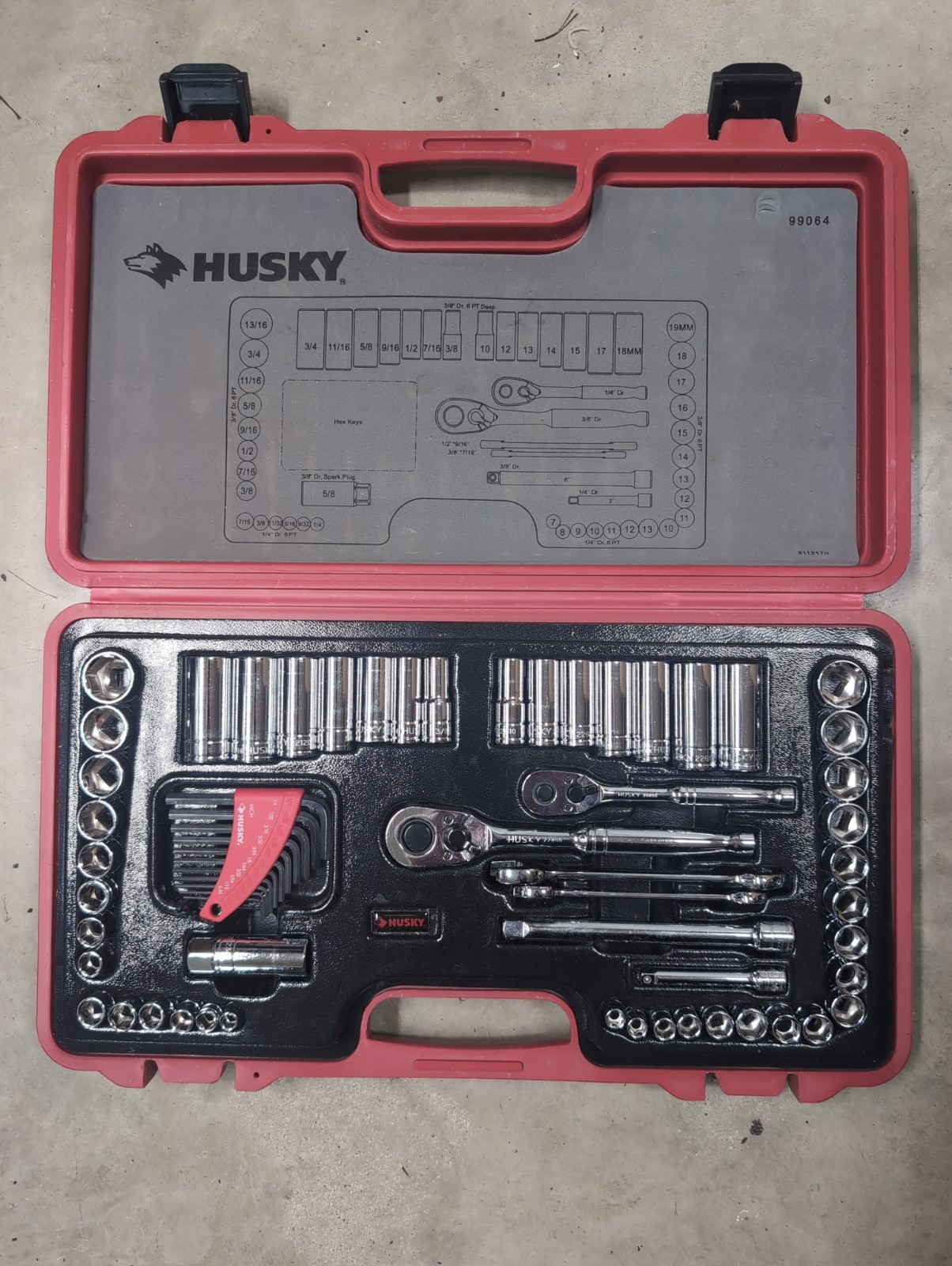Husky 50 Piece Tool Set #99064  3/8\