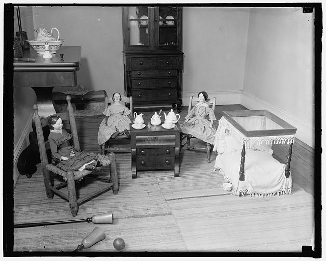 Arlington Virginia Lee Mansion 1930s Dolls Rita Combs Interior Display