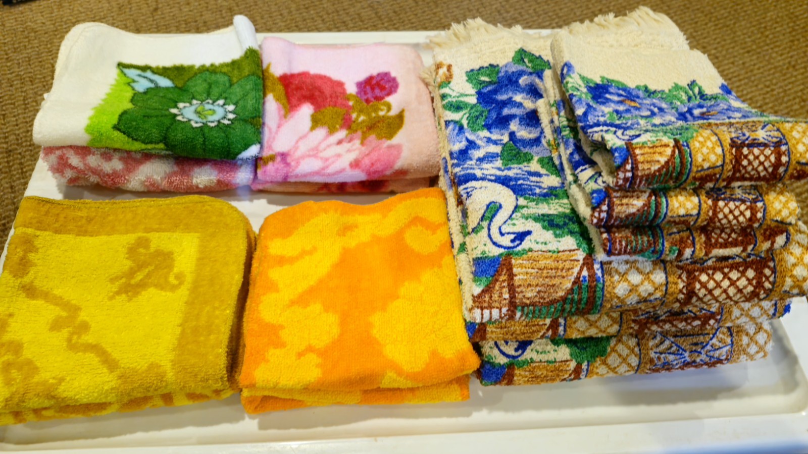 Assort TERRY CLOTH Lot 8 Wash Cloths 1960-70\'s Vint.  Cannon & 3 Swan Towel Sets