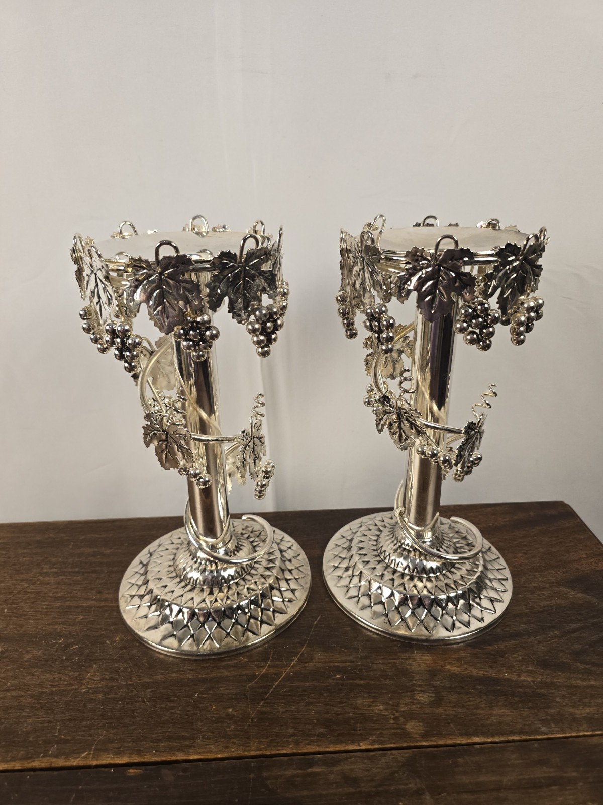 2pc Studio Silversmith Silverplated Grapevine Taper/Pillar Candlestick Holders