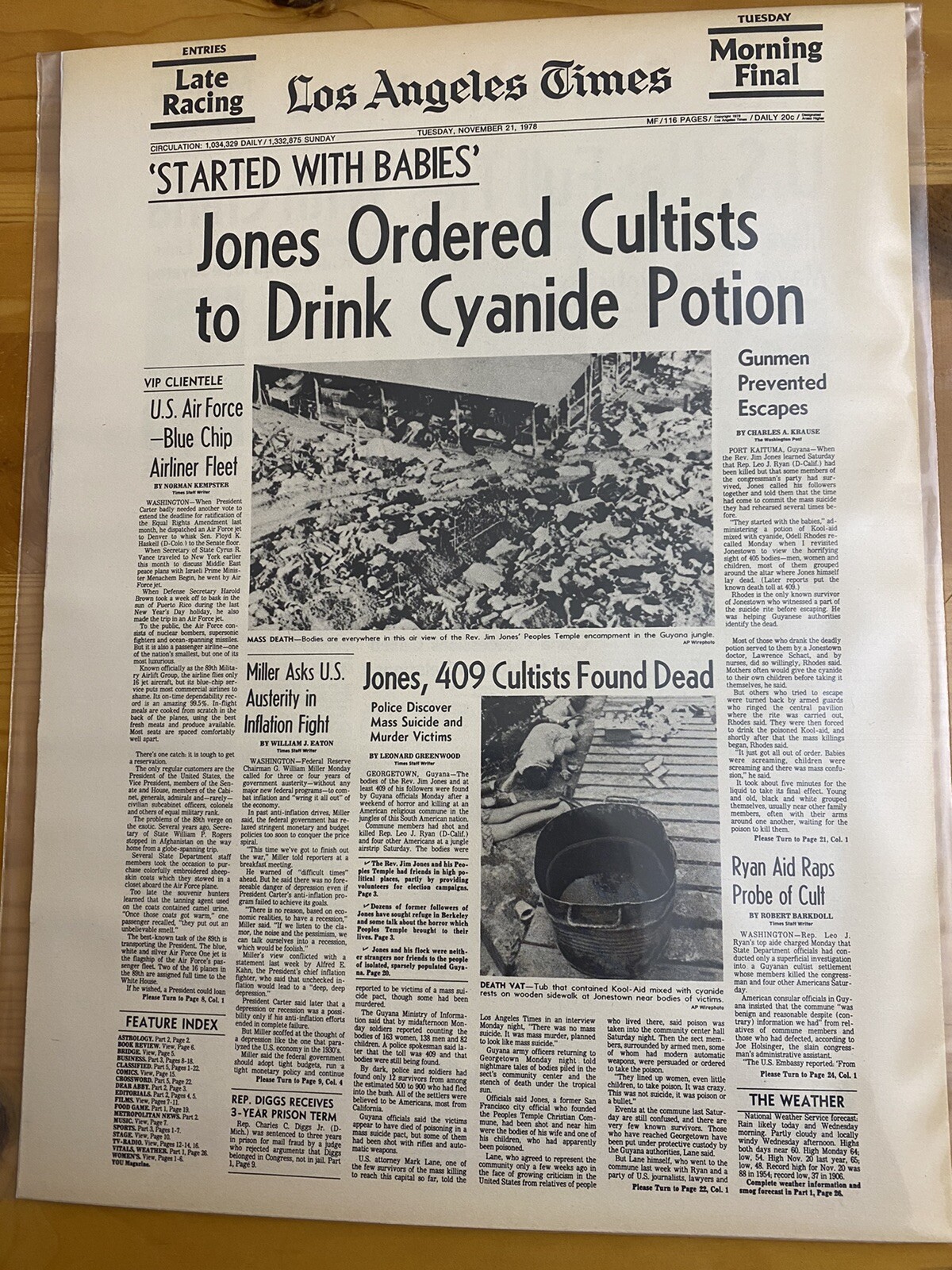 VINTAGE NEWSPAPER HEADLINE~JIM JONES SUICIDE MURDER JONESTOWN 400 CULT DEAD 1978